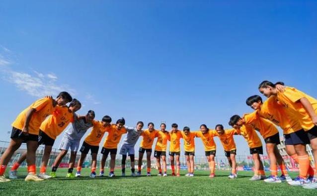 人一样聚在, amp, 都笑了 人一样聚在, amp, 都笑了