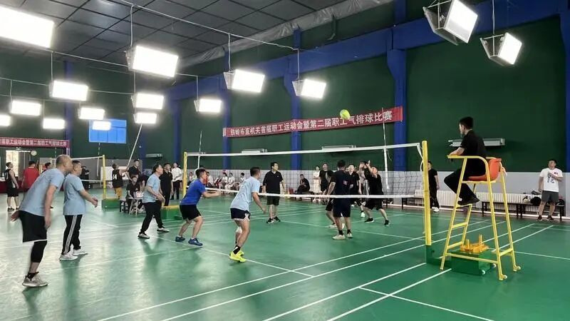 在各自岗位, 凝聚力与战